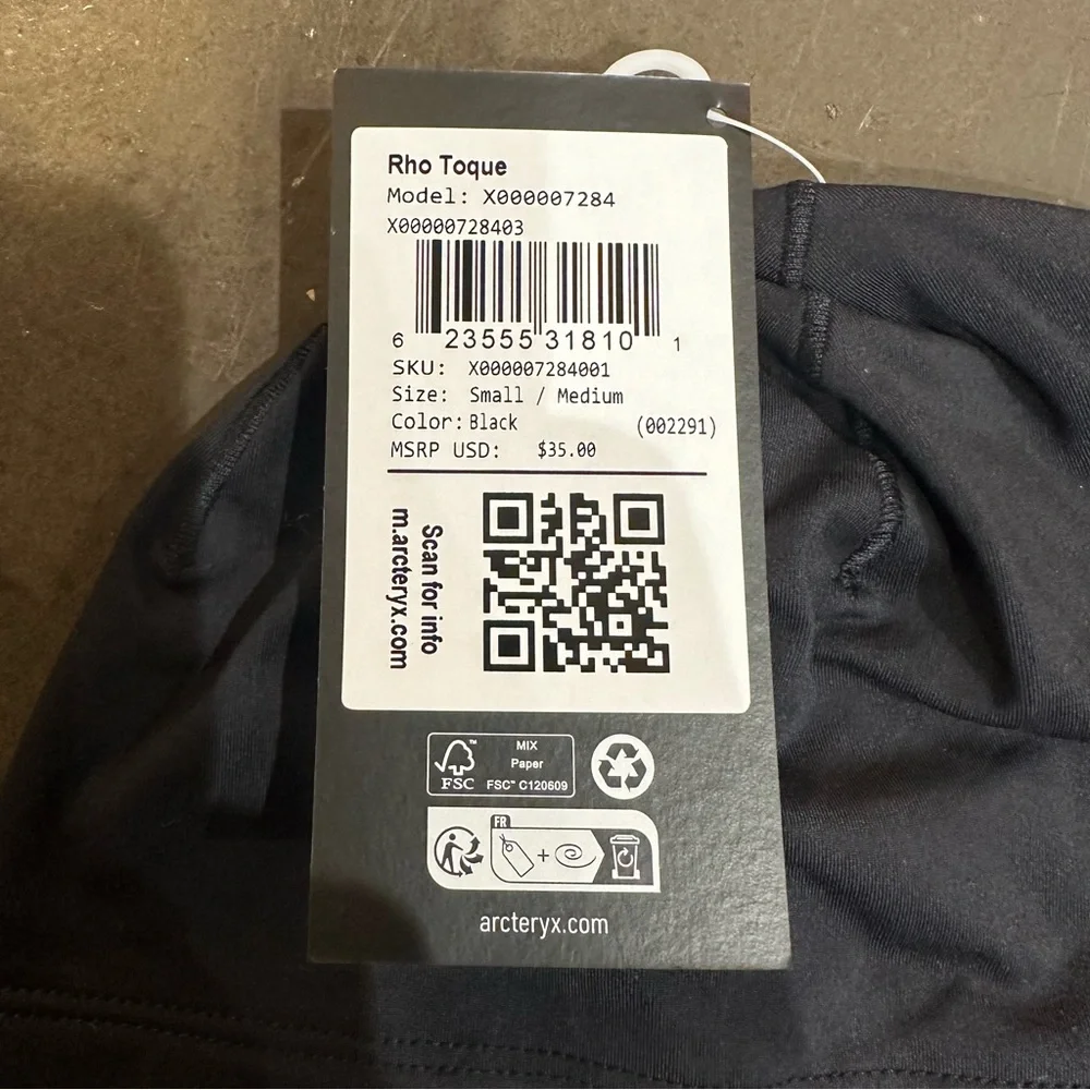 NWT - Arc'teryx Rho - Black Beanie Touque - Small / Medium - Sold Out - Picture 6 of 7